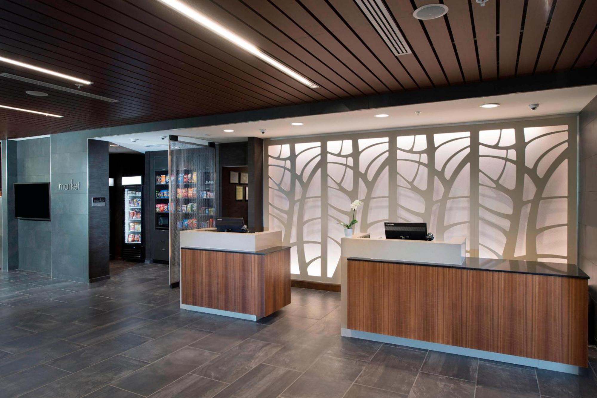 Hotel Courtyard By Marriott Atlanta Alpharetta/Avalon Area Exterior foto